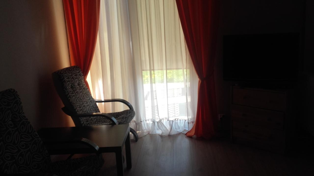 Hostel Lotniskowy Gdańsk Buitenkant foto